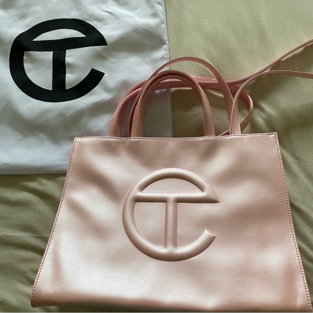 Telfar Medium Shopper in Ballerina